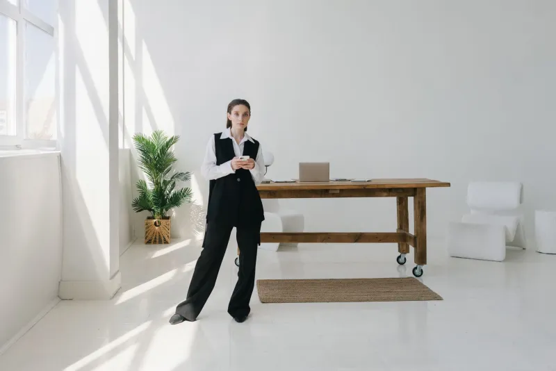 Composure as Currency: Negotiating Compensation in Premium Home Retail